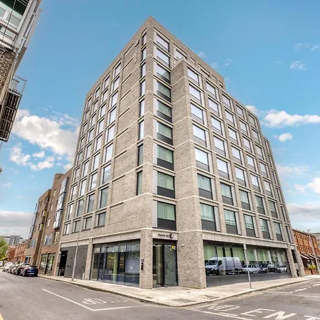 Premier Inn Dublin City Gloucester St South-3
